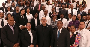 Director de la Defensa Pública dicta conferencia en UFHEC sobre las cualidades de un abogado litigante de excelencia