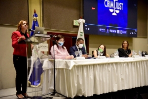 Licda. Yurisssan Candelario, Coordinadora del Departamento de Carrera y Desarrollo, formó parte del panel organizado por Participación Ciudadana