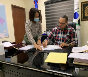 Oficina Nacional de Defensa Publica inicia pago del mes de Septiembre con cheques para establecer controles y transparentar la nómina.