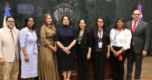 Coordinadora de la Defensa Pública de Santo Domingo Oeste participa como panelista en Conferencia del Poder Judicial 2026