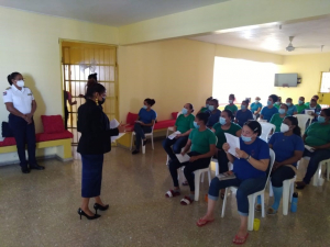 La Oficina de Defensa Pública realiza charla a internas del CCR.NO.13 Baní Mujeres