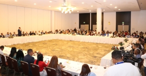 Más de 200 periodistas participan en el almuerzo–encuentro navideño de la Defensa Pública