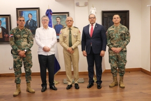 Director de la Oficina Nacional de Defensa Pública fortalece la colaboración con el Ministerio de Defensa de las Fuerzas Armadas de la República Dominicana