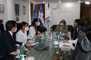 El presidente de la Junta de Aviación Civil (JAC),  Dr.Marte Piantini saludo la iniciativa y se comprometió en dar apoyo institucional desde la JAC a la campaña “Conozca sus Derechos”.